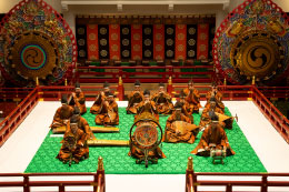 雅楽　宮内庁式部職楽部　撮影：青木信二
Gagaku, Imperial Gagaku, Photo by Shinji Aoki